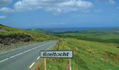 Signe indiquant l'entrée dans une région en langue gaélique @ Tourisme Irlandais